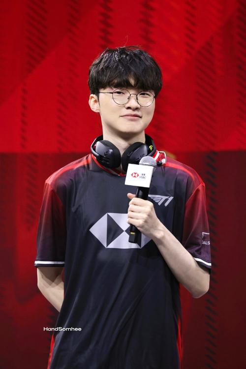 前半秒